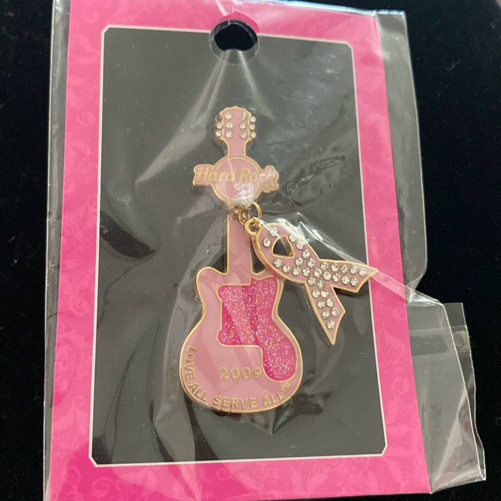 Collectible Hard Rock Cafe pin Pinktober 2009